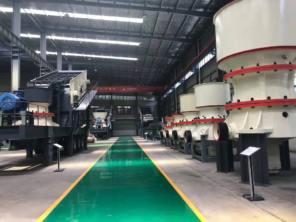 How to use river pebble sand making machine equipment correctly for production?